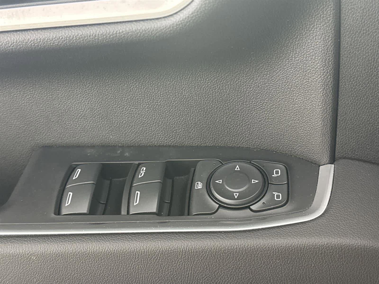 Used 2022 Chevrolet Silverado 1500 LT image 23