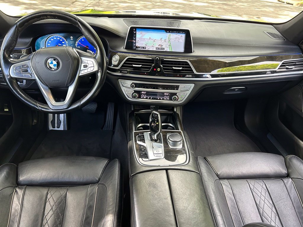 Used 2016 BMW 740i RWD image 10