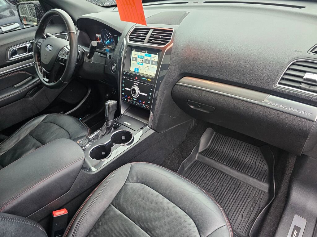 Used 2018 Ford Explorer Sport w/ Equipment Group 401A image 12