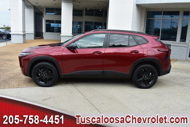 Used 2024 Chevrolet Trax ACTIV w/ Sunroof Package FWD image 7