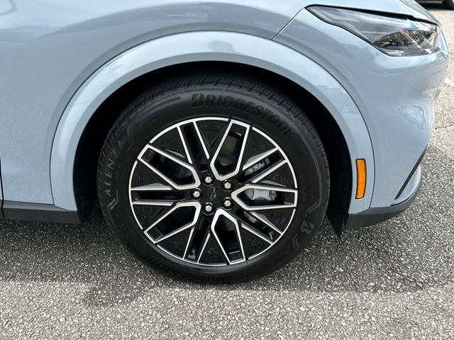 New 2025 Ford Mustang Mach-E Premium image 12
