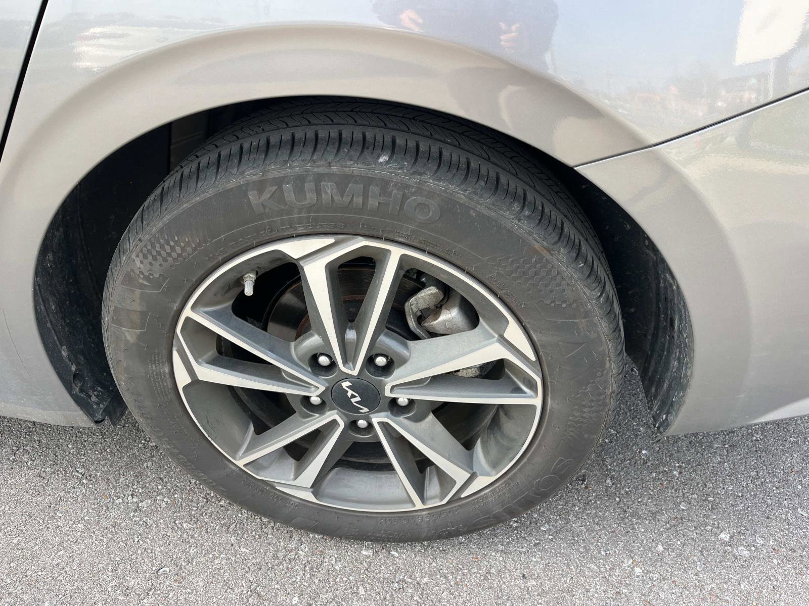 Certified 2024 Kia Forte LXS w/ LXS Technology Package image 11