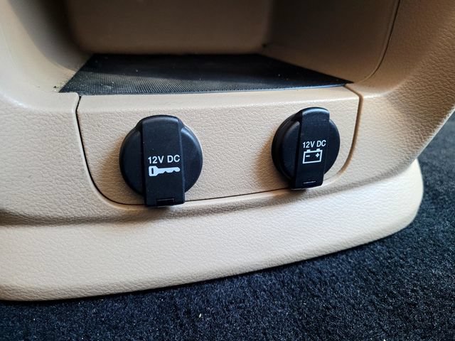 Used 2015 Dodge Grand Caravan American Value Package FWD image 16