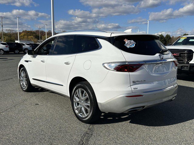 Used 2023 Buick Enclave Essence w/ Experience Buick Package image 3