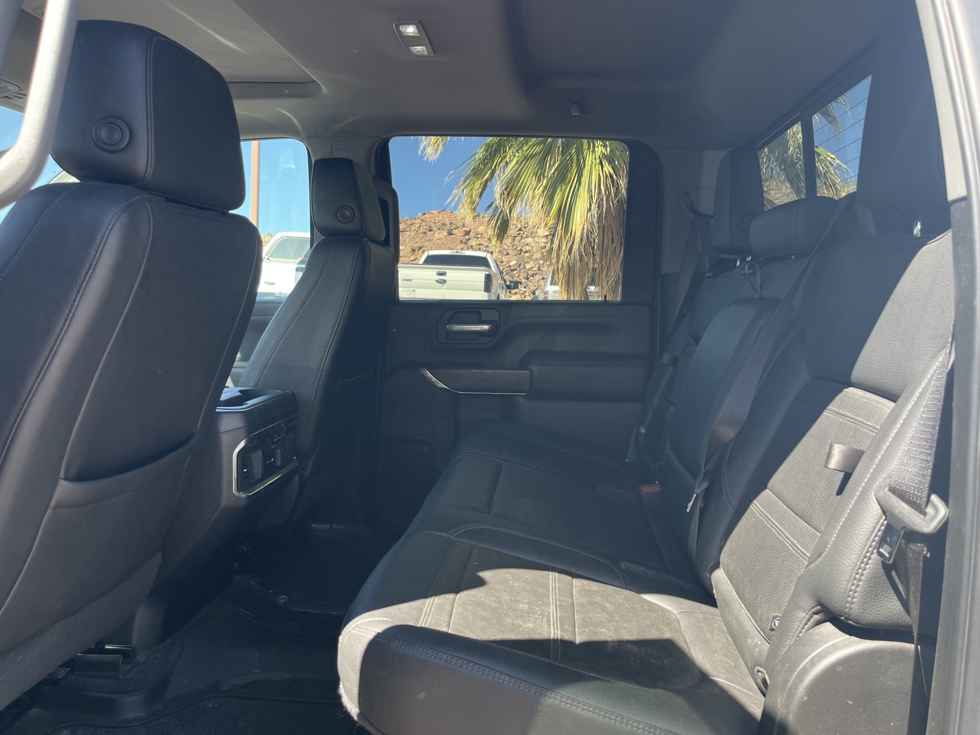 Used 2023 GMC Sierra 3500 Denali w/ Denali Ultimate Package AWD/4WD image 9