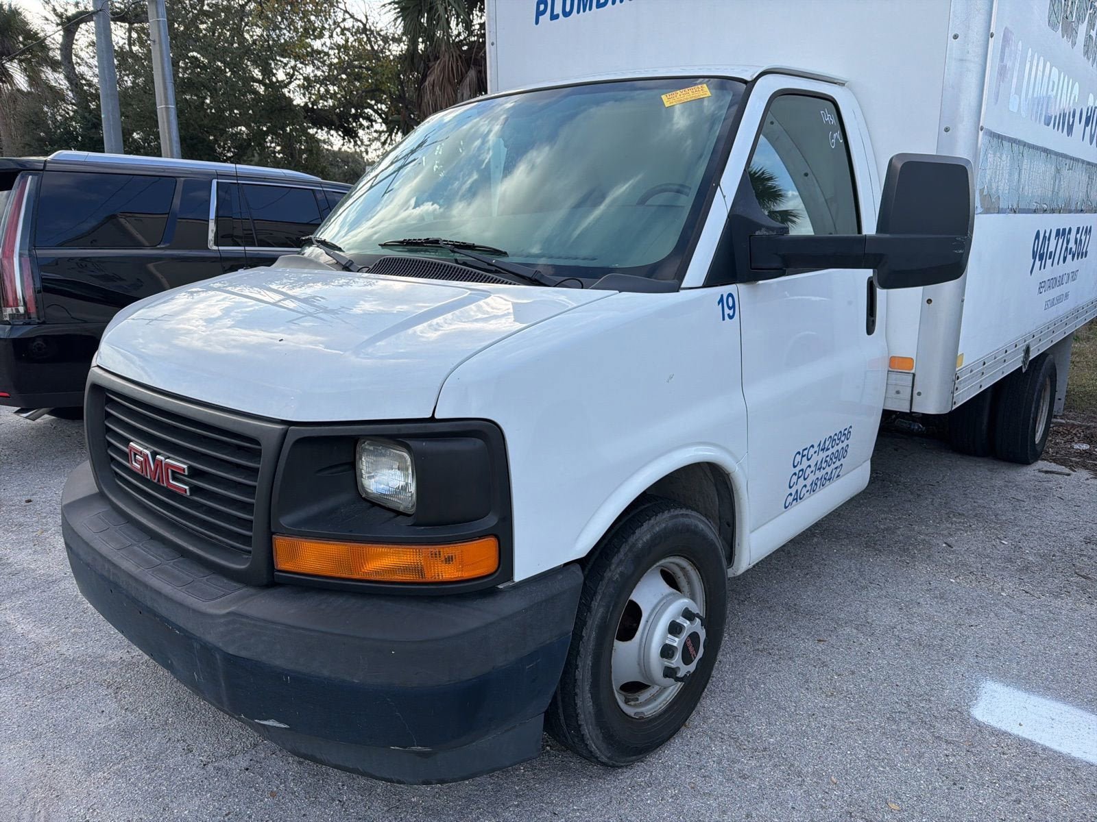 Used 2017 GMC Savana 3500 image 3