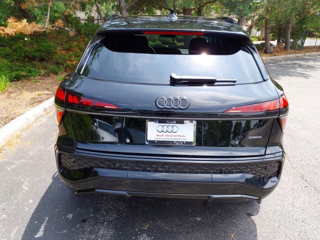 New 2026 Audi Q3 quattro 2.0T w/ Driver Assistance Package AWD/4WD image 6