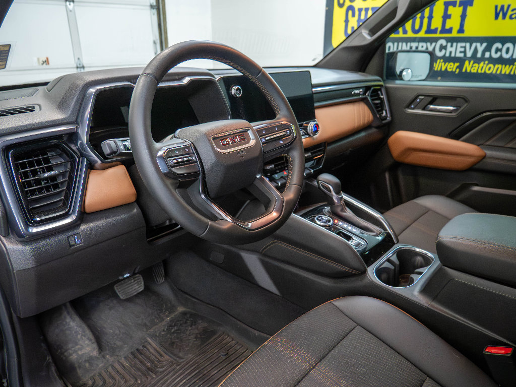 Used 2024 GMC Canyon AT4 image 23