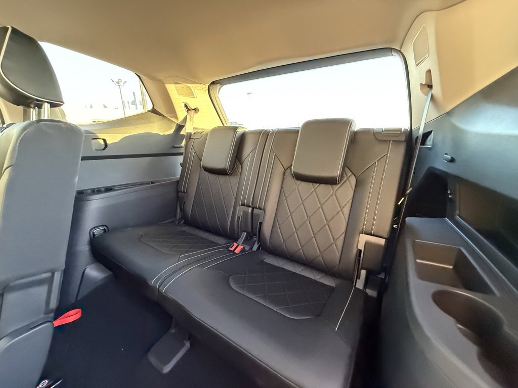 Used 2025 Volkswagen Atlas SEL Premium R-Line image 7