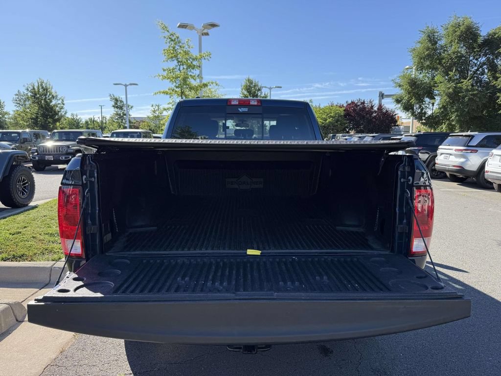 Used 2019 RAM 1500 Classic SLT AWD/4WD image 34