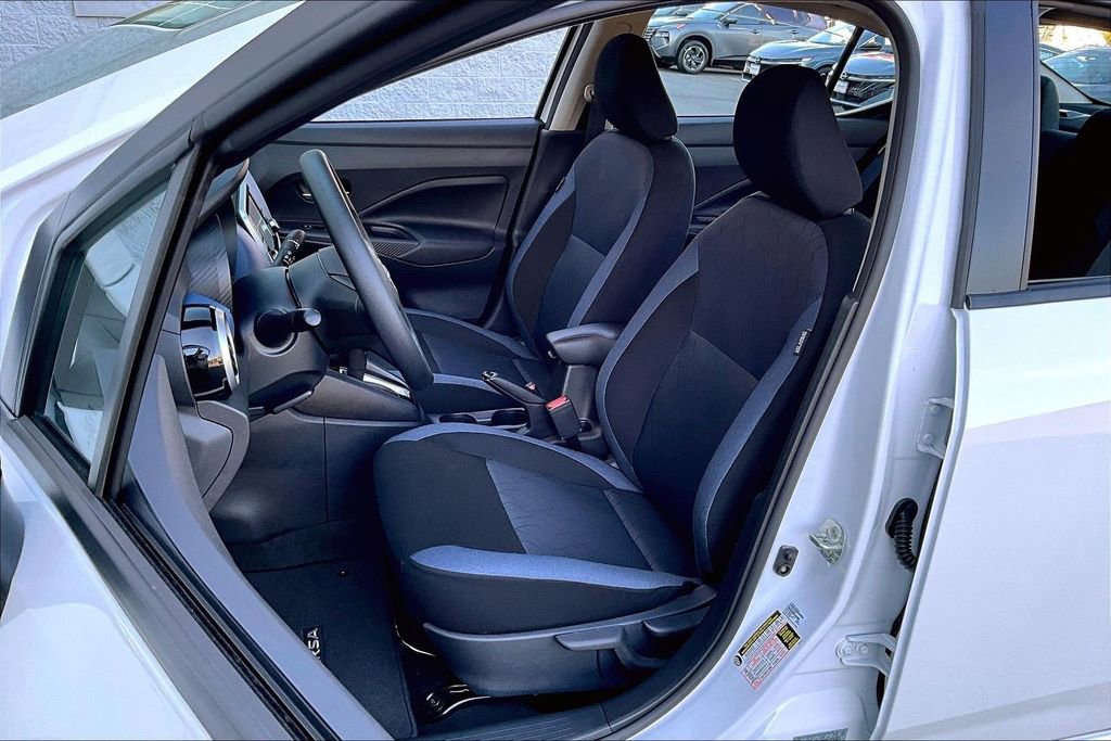 Certified 2025 Nissan Versa SV w/ Trunk Package image 18