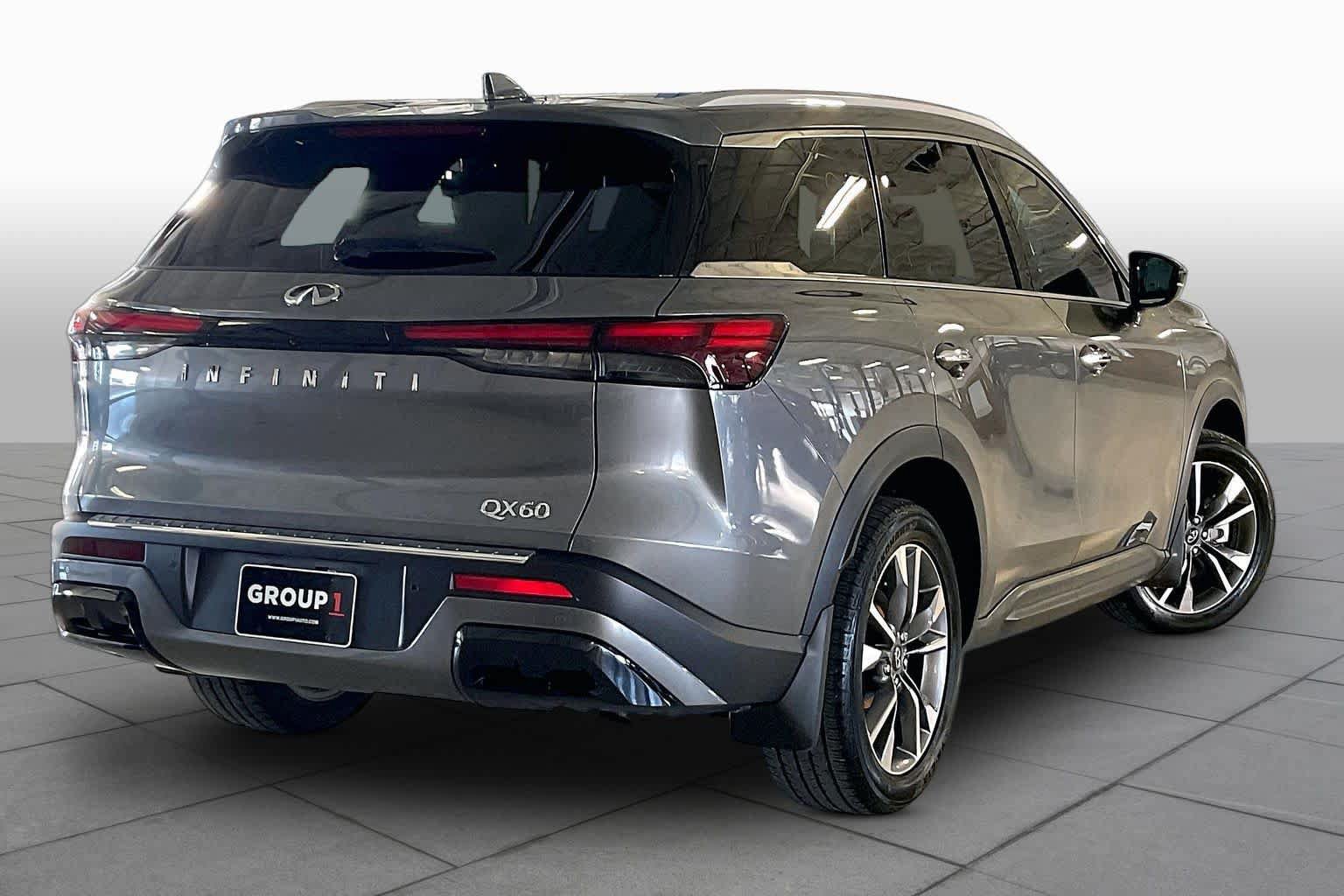 Used 2023 INFINITI QX60 Luxe w/ Vision Package FWD image 12