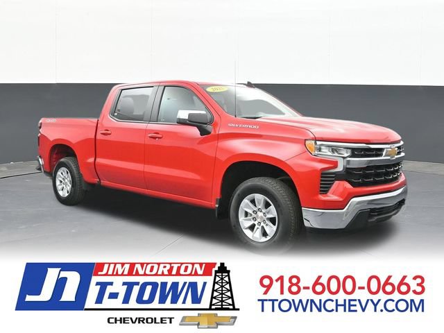 Used 2025 Chevrolet Silverado 1500 LT AWD/4WD image 1