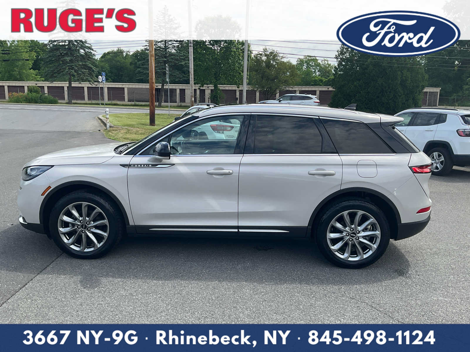 Used 2022 Lincoln Corsair AWD w/ Premium Package image 4