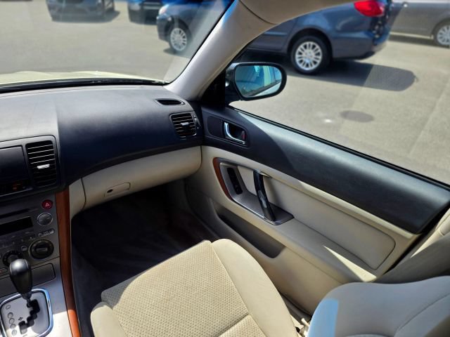 Used 2005 Subaru Outback 2.5i AWD/4WD image 30