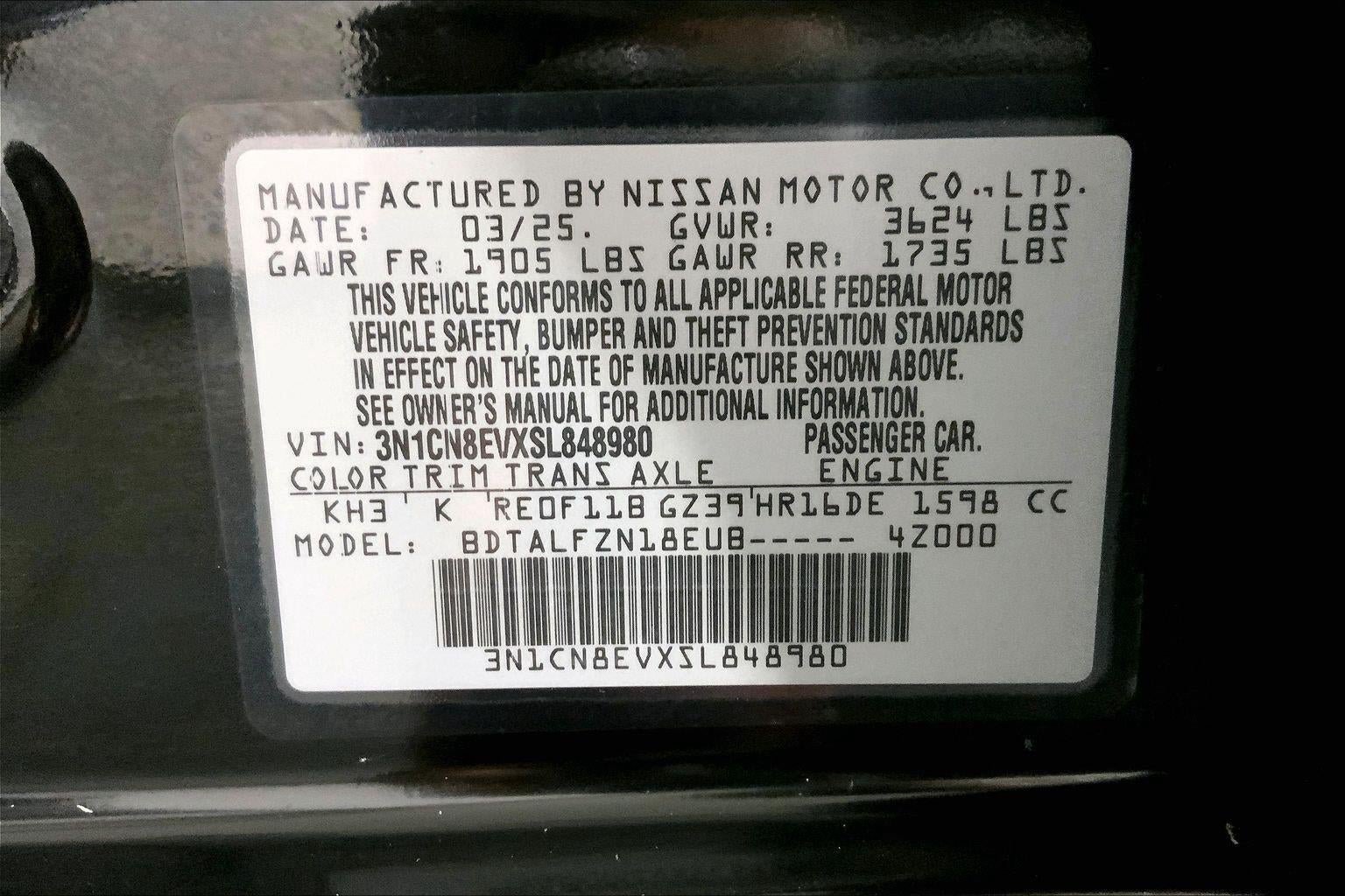 Used 2025 Nissan Versa SV FWD image 17