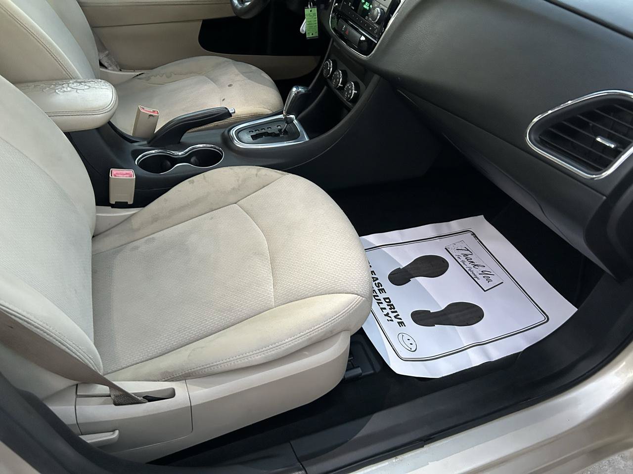 Used 2013 Chrysler 200 Touring FWD image 12