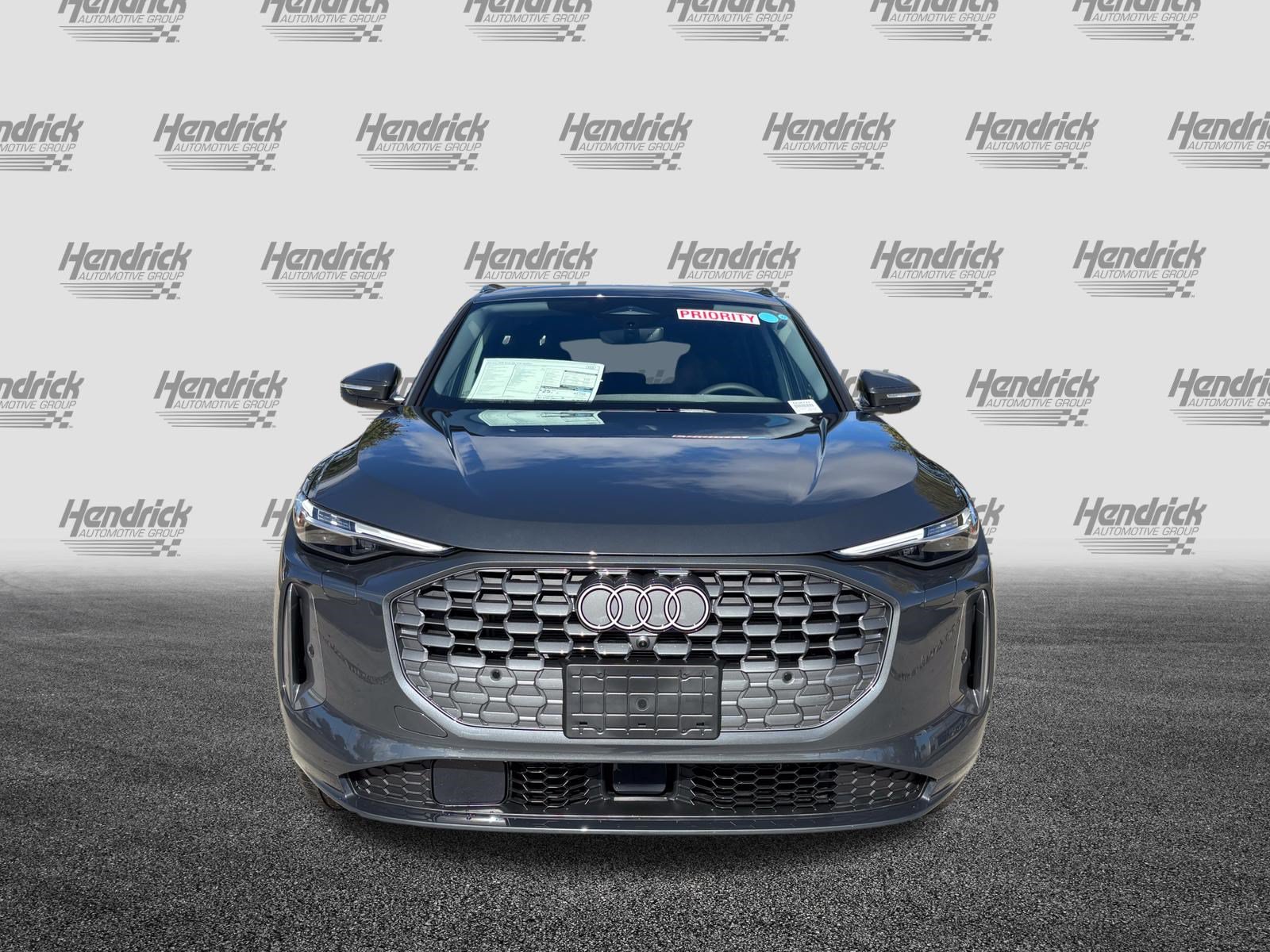 Used 2025 Audi Q5 Premium AWD/4WD image 3