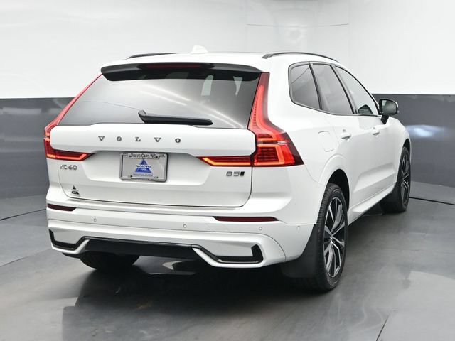 Used 2024 Volvo XC60 B5 Plus w/ Protection Package Premier AWD/4WD image 8