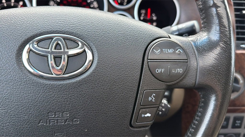 Used 2011 Toyota Sequoia Platinum image 34