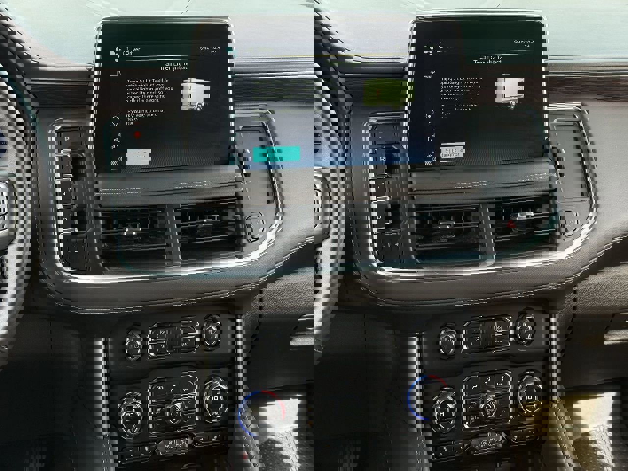 Certified 2024 Chevrolet Suburban LT w/ Luxury Package image 9