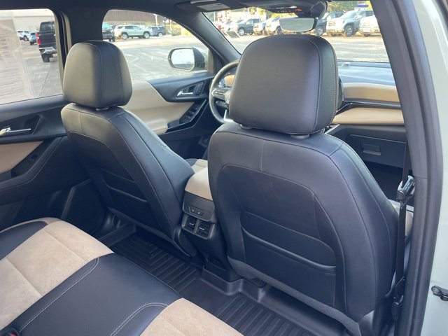 Used 2025 Chevrolet Equinox ACTIV w/ Safety and Technology Package image 39