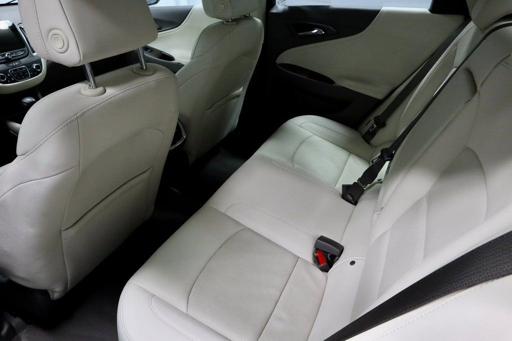 Used 2024 Chevrolet Malibu LT image 21
