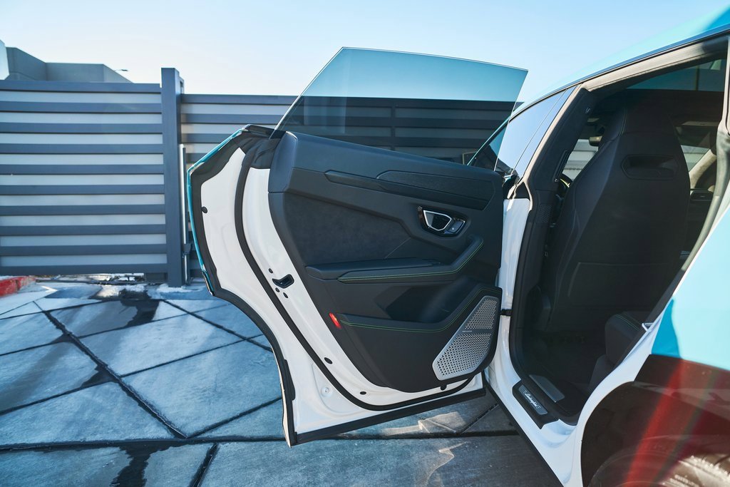 Used 2021 Lamborghini Urus image 25