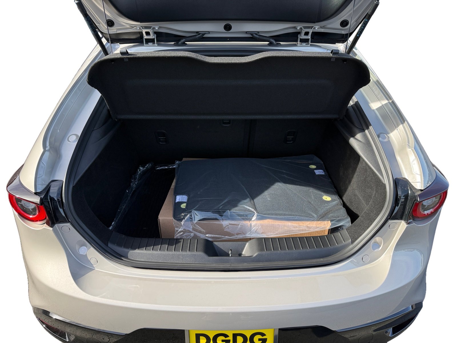 New 2026 MAZDA MAZDA3 2.5 S Hatchback w/ Premium Pkg image 17