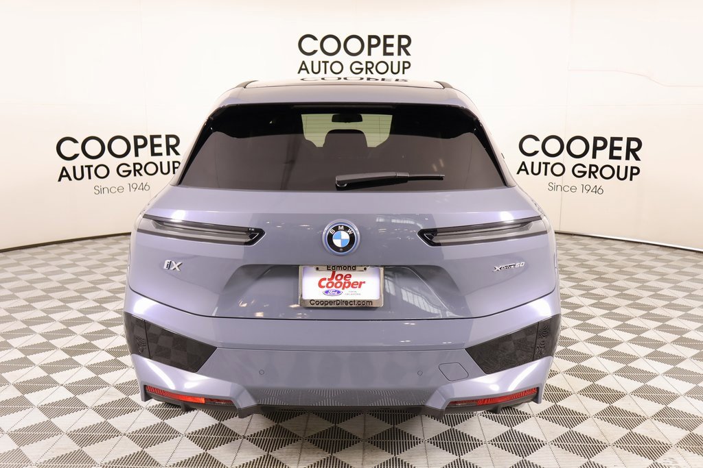 Used 2024 BMW iX xDrive50 w/ Sport Package image 22