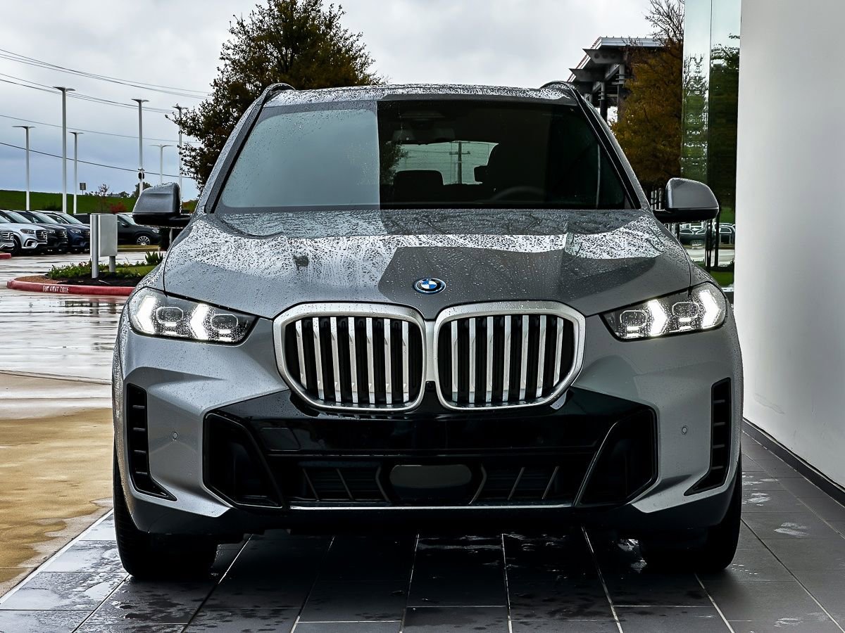 New 2026 BMW X5 xDrive50e w/ M Sport Package image 5