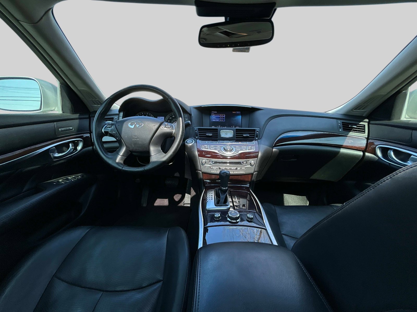 Used 2011 INFINITI M37 w/ Premium Pkg image 16