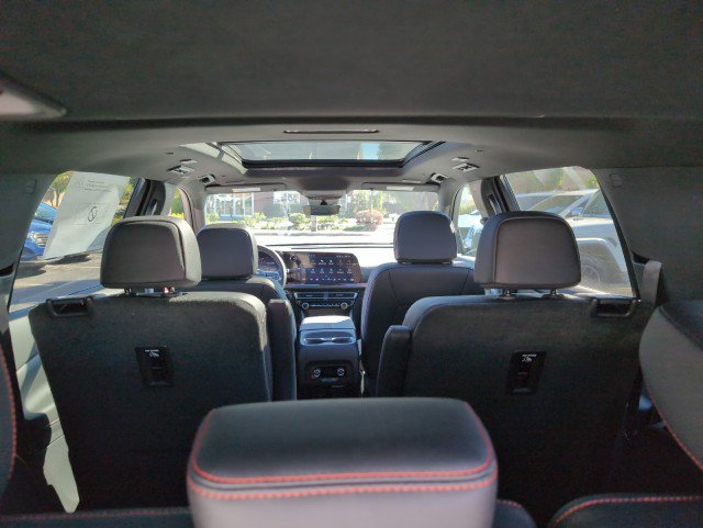 New 2026 Chevrolet Traverse Z71 w/ Driver Confidence Package image 26