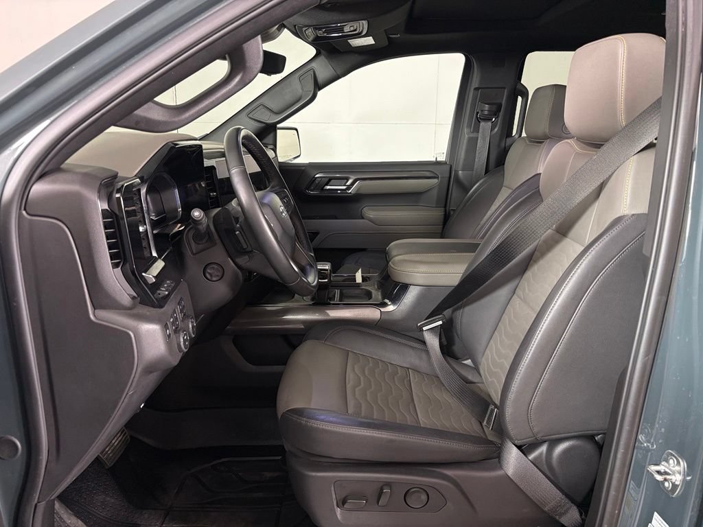 Certified 2025 Chevrolet Silverado 1500 ZR2 w/ Technology Package AWD/4WD image 20