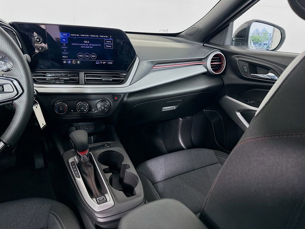 Used 2024 Chevrolet Trax RS image 22
