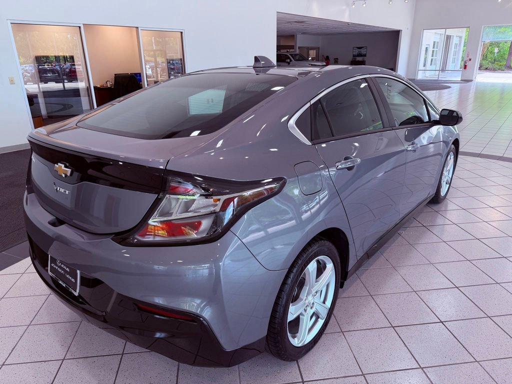 Used 2018 Chevrolet Volt LT w/ Comfort Package FWD image 11