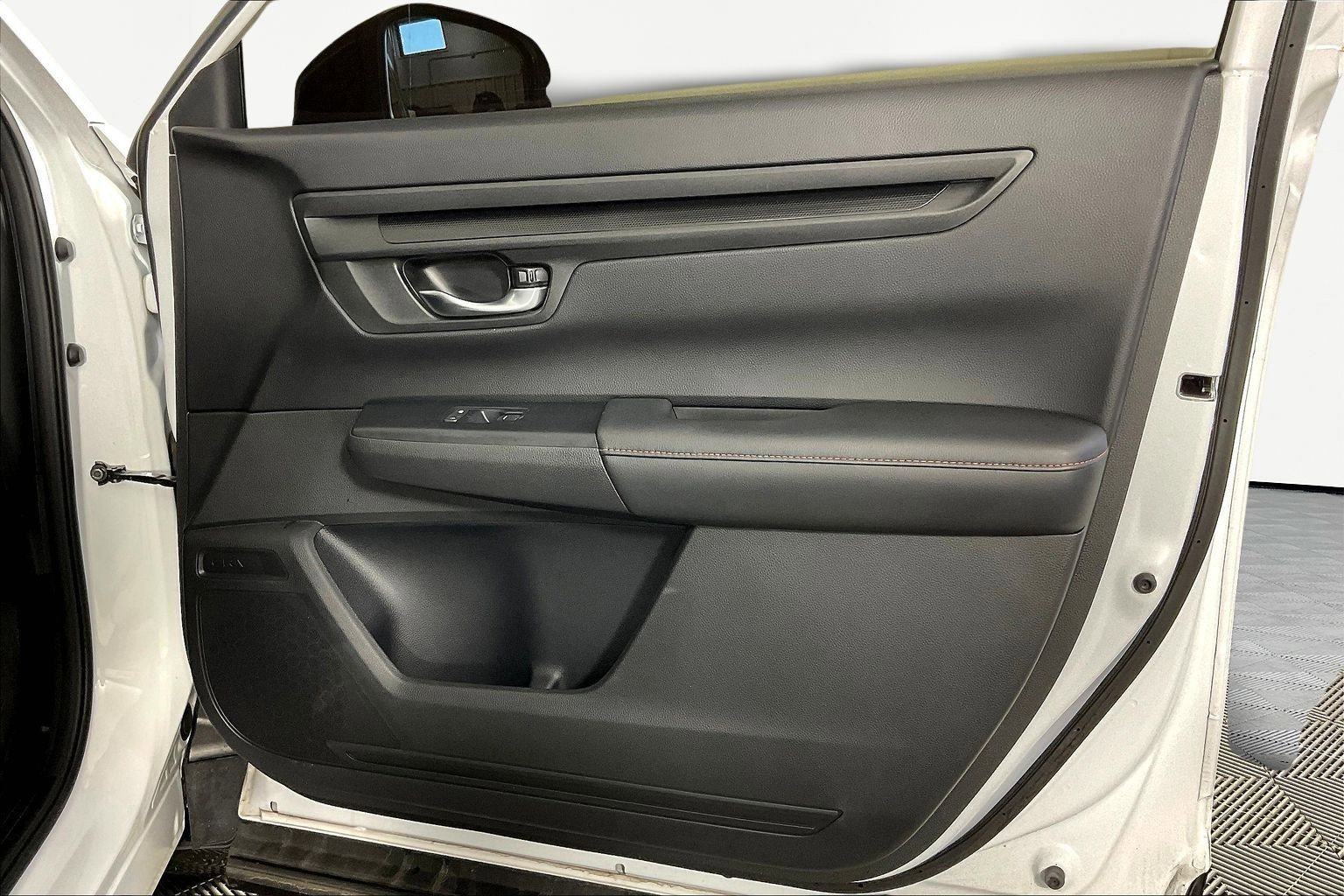 Used 2023 Honda CR-V Sport image 29