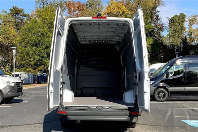 New 2026 Mercedes-Benz Sprinter 2500 image 22