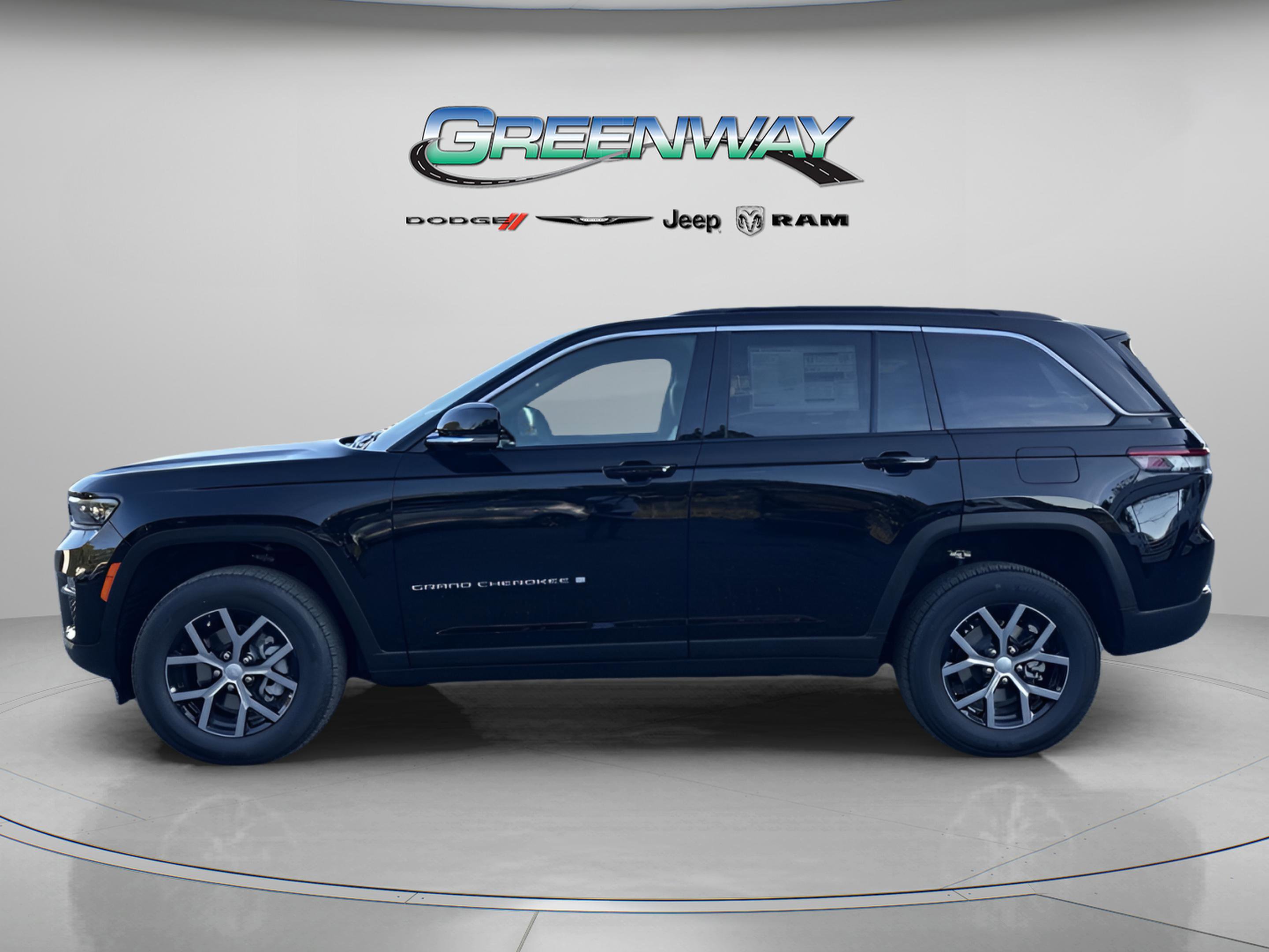 New 2025 Jeep Grand Cherokee Limited image 2