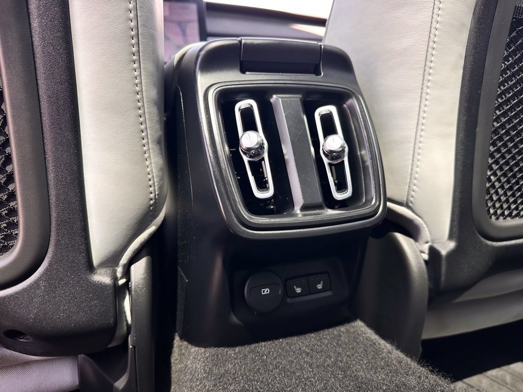 Used 2023 Polestar Polestar 2 w/ Pilot Pack AWD/4WD image 20