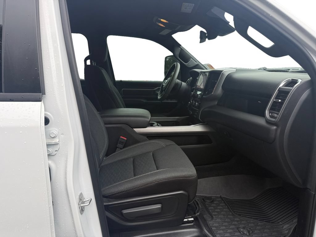 Used 2025 RAM 1500 Big Horn AWD/4WD image 15