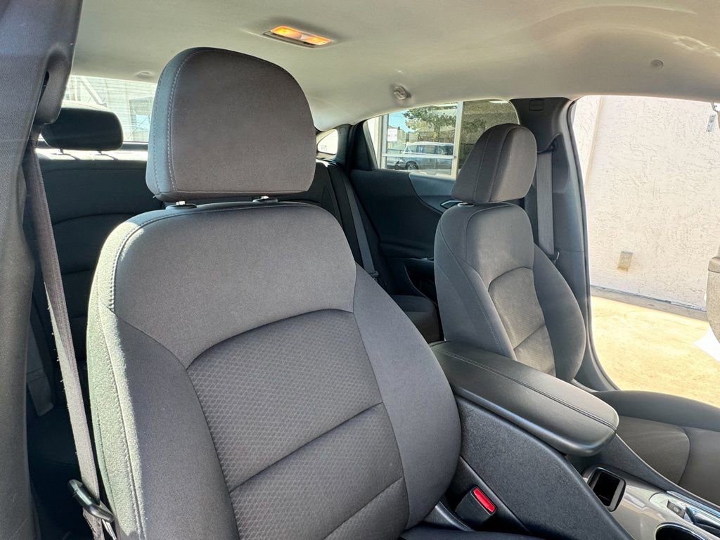 Used 2024 Chevrolet Malibu LT image 23