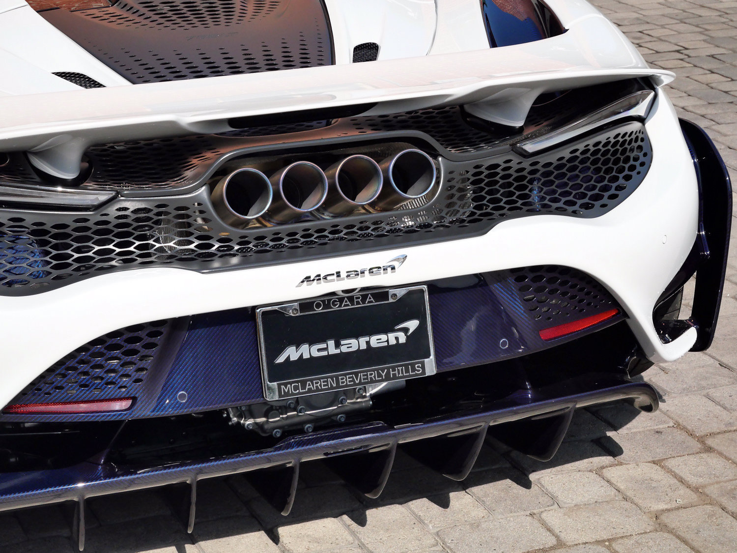 Used 2022 McLaren 765LT RWD image 28