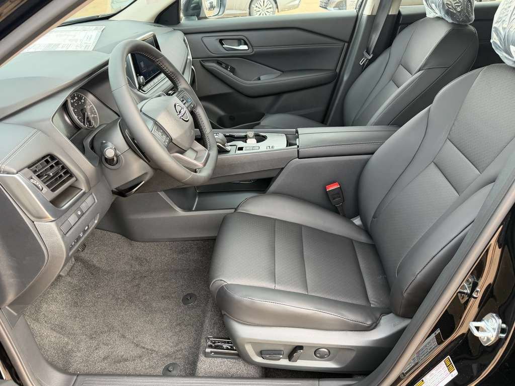 New 2026 Nissan Rogue Dark Armor FWD image 20