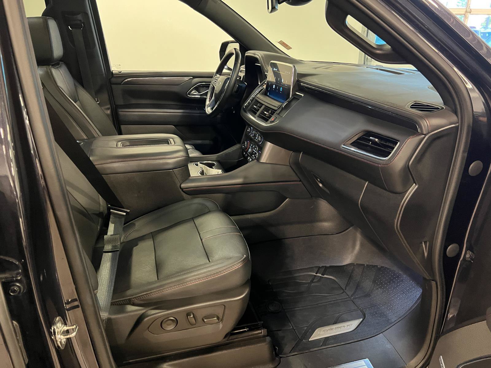 Used 2023 Chevrolet Tahoe RST w/ Luxury Package AWD/4WD image 44