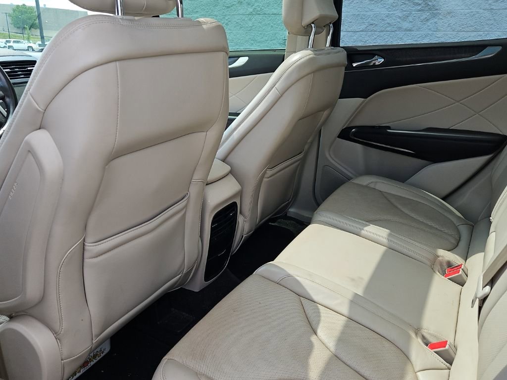 Used 2017 Lincoln MKC Reserve AWD/4WD image 12