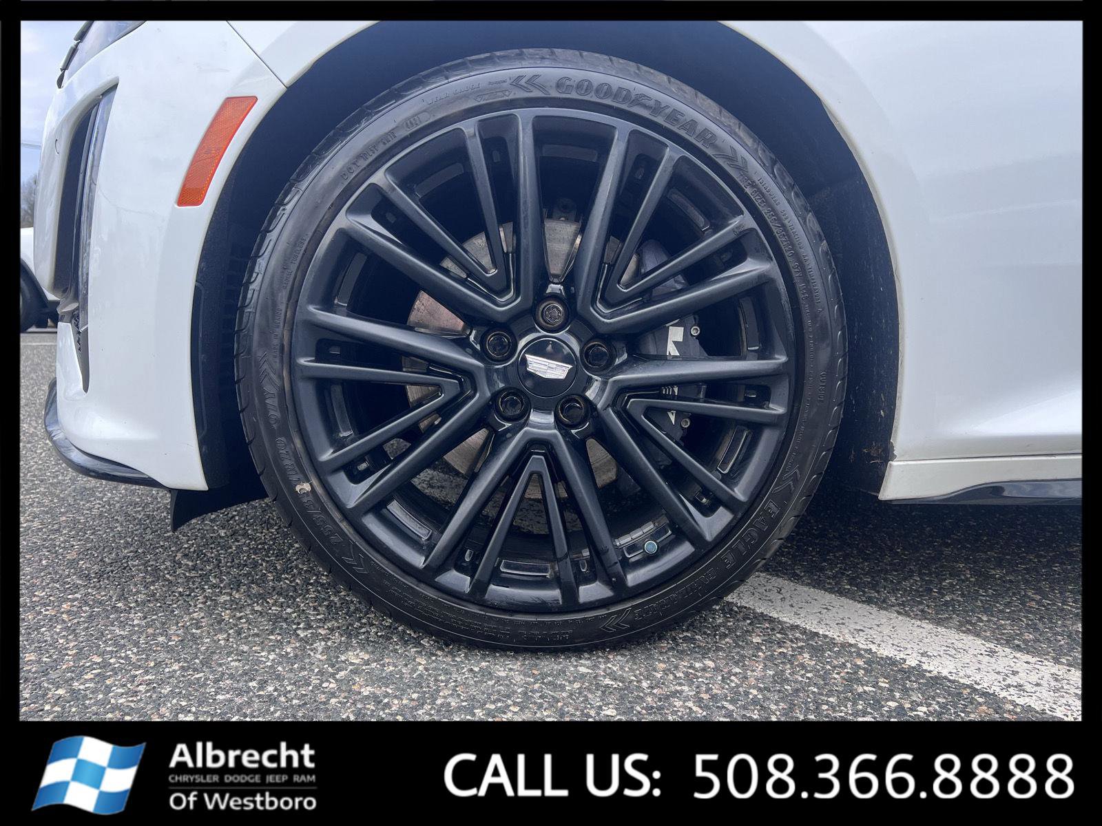 Used 2022 Cadillac CT5 V w/ LPO, ONYX Package image 33