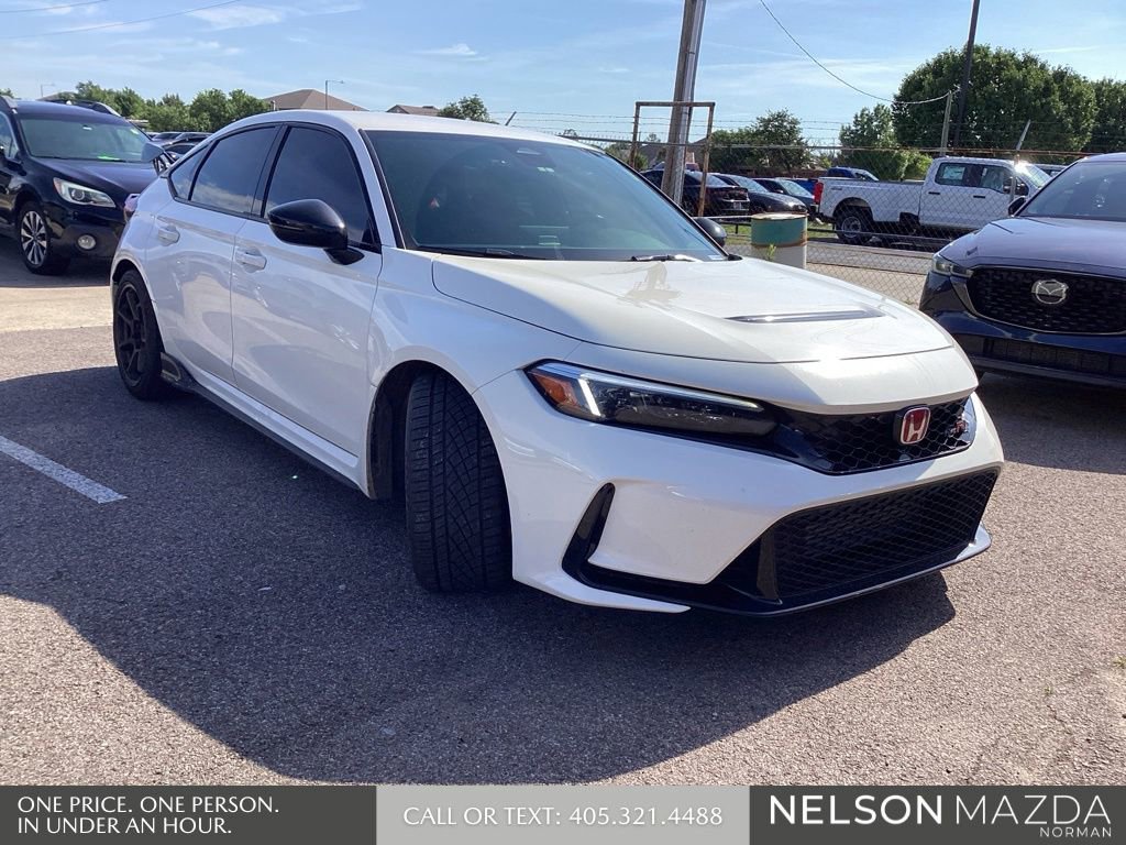 Used 2025 Honda Civic Type R image 3