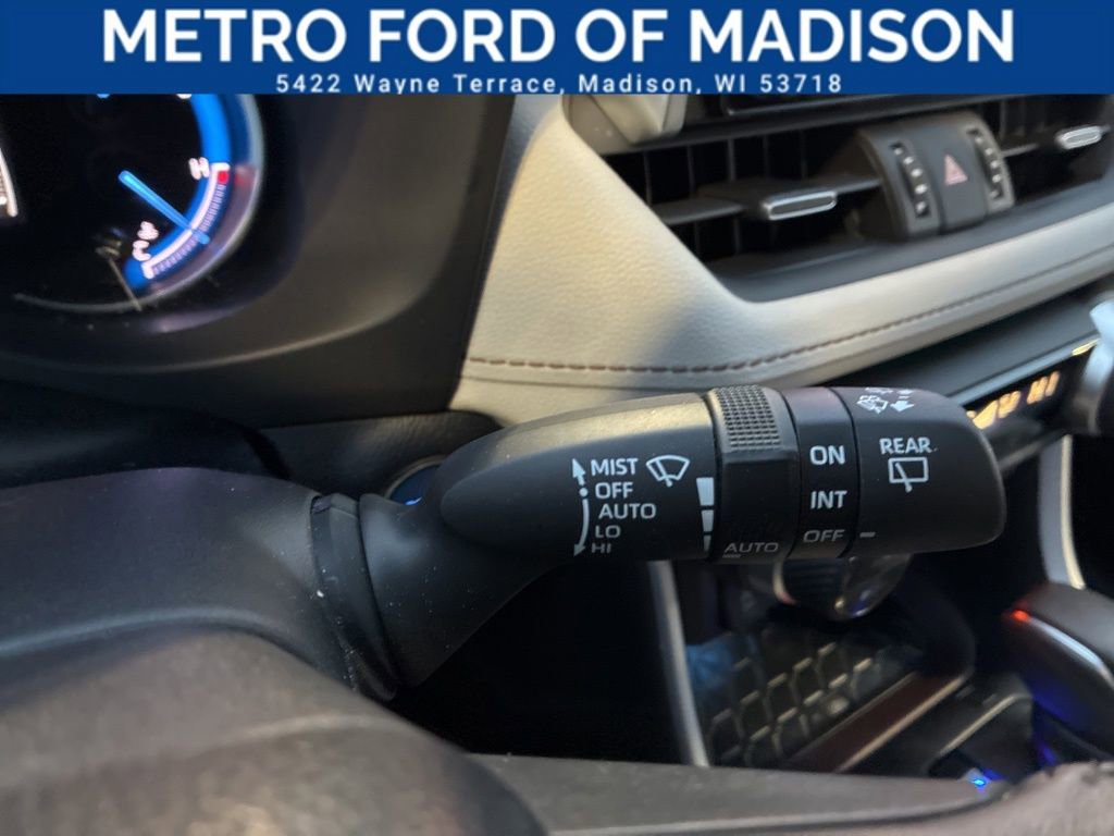 Used 2021 Toyota RAV4 Limited image 29