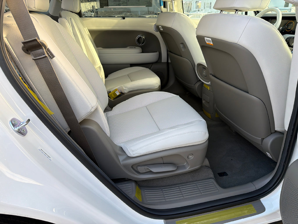 New 2027 Hyundai Palisade Limited FWD image 15